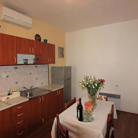 Aurora Apartment *